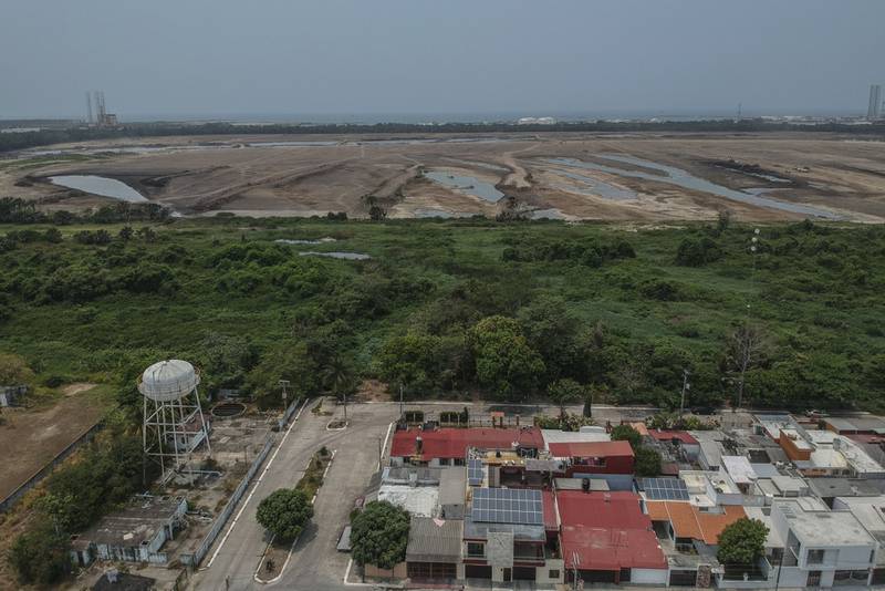 Pemex construye refinería Dos Bocas en área que prometió proteger