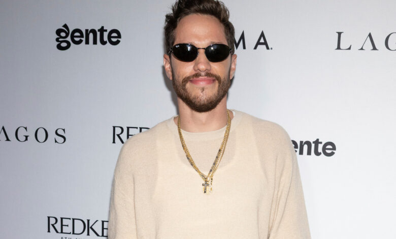 Pete Davidson y Elsie Hewitt dan la bienvenida a su “angelita”